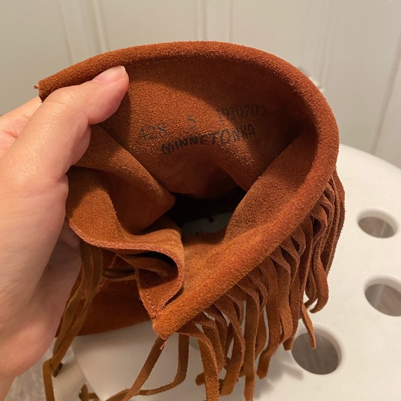 *Rare* Minnetonka Front Lace Boots Brand New - Picture 5 of 6